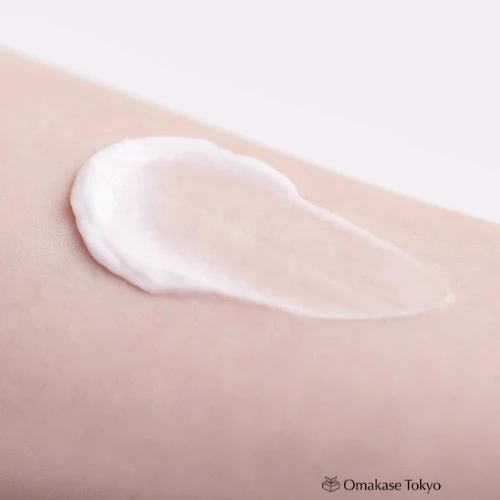 Chifure Rich Moisturizing Anti-Aging Cream 54G - Hydrating Skincare Solution - Image 3