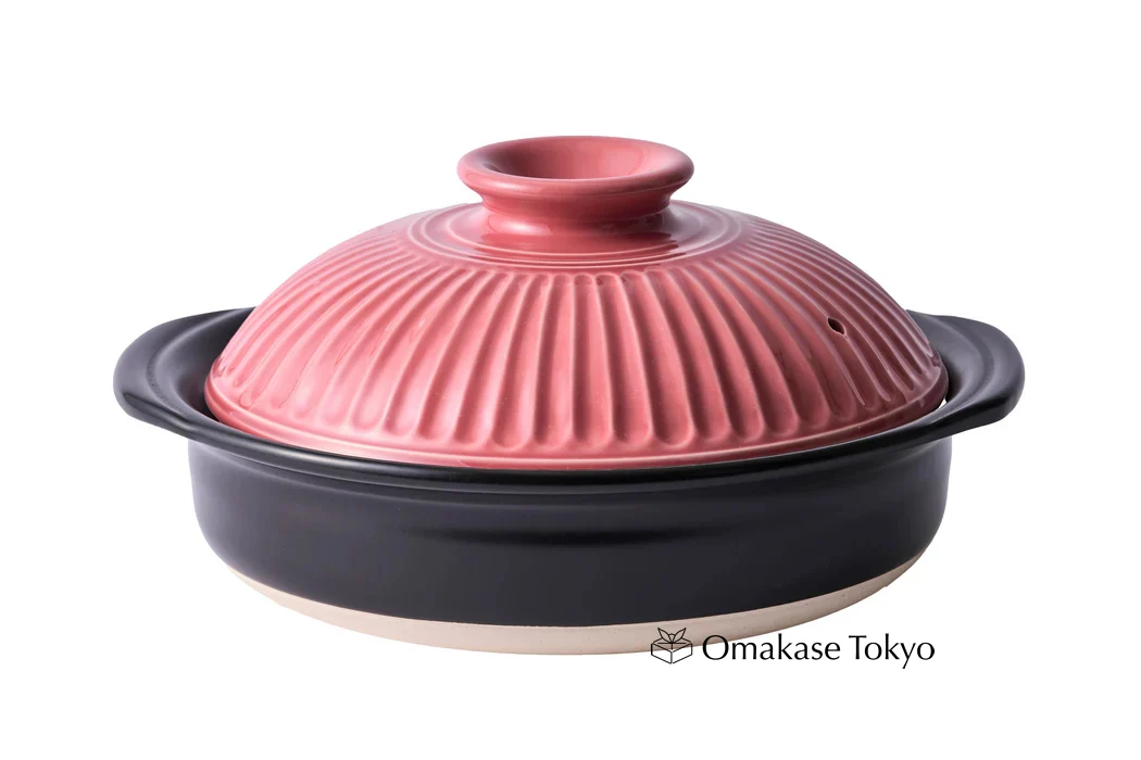 Ginpo Kikka Banko Donabe Japanese Clay Pot for 3 to 4 persons - Image 3