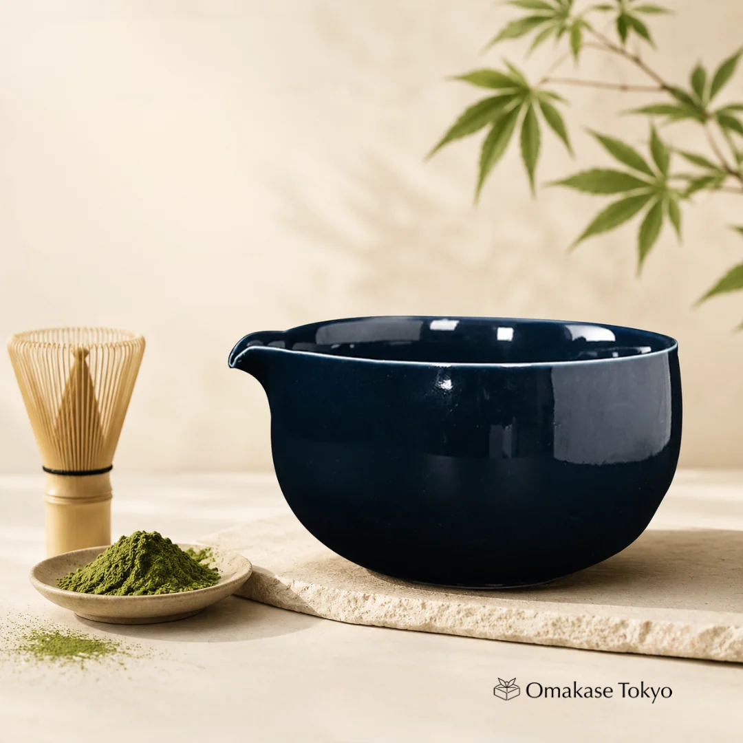 White & Blue Matcha Bowl, 13.5 fl oz, Tea Ceremony Bowl for Practice